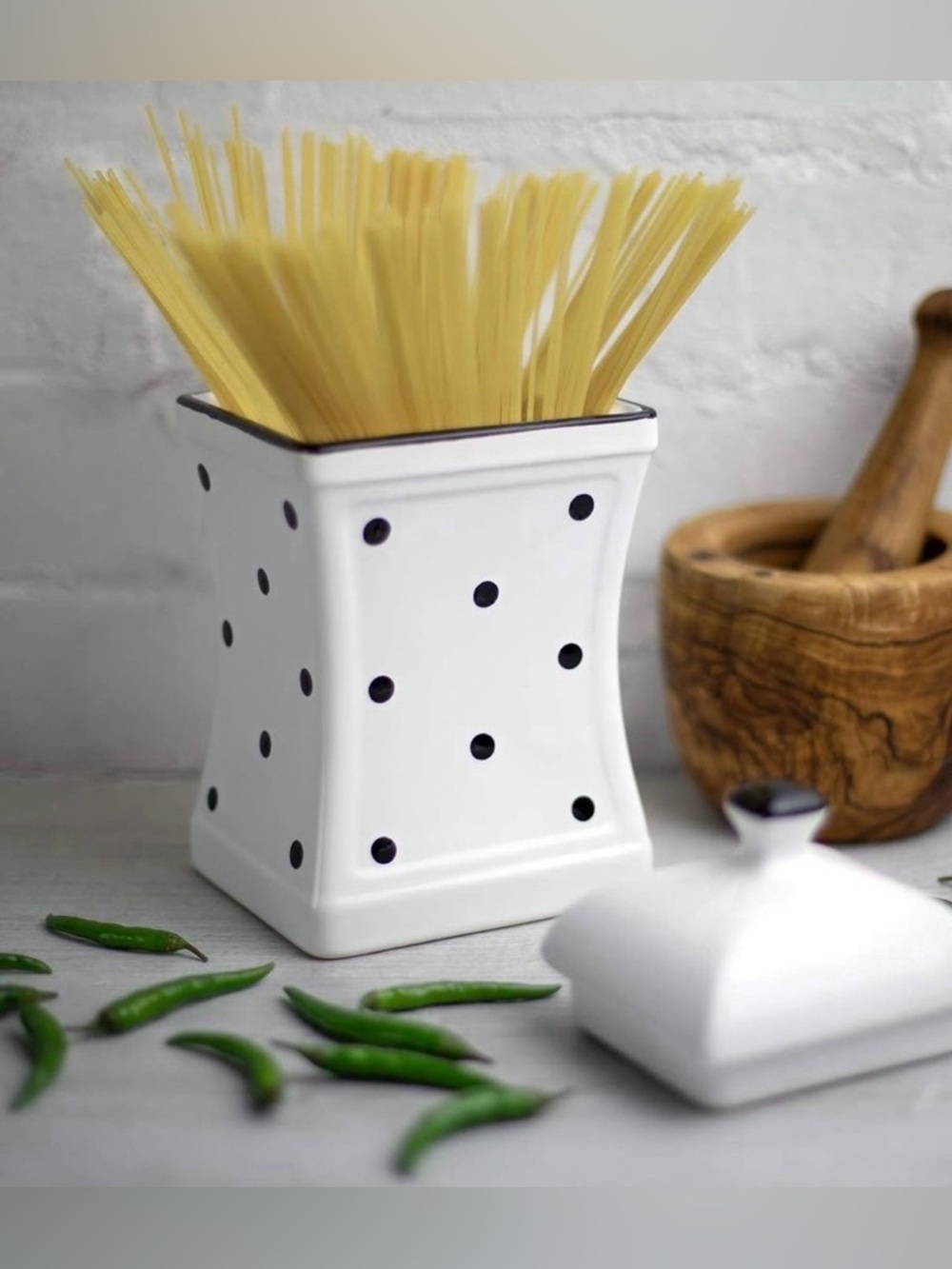 ✨ NWT – Handmade Ceramic Storage Jar ✨
🤍 Black & White Polka Dot Design - Picture 3 of 11